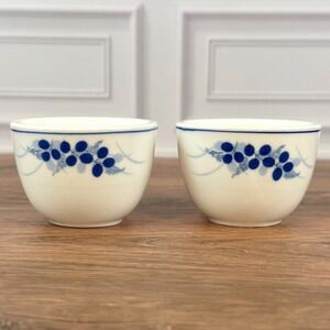 VTG PAIR (2) Lhong‎ Tao Blue and White Blueberry Pattern Porcelain Teacups